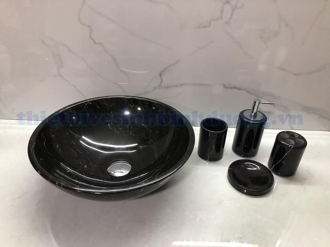 lavabo-da-tu-nhien-mau-den