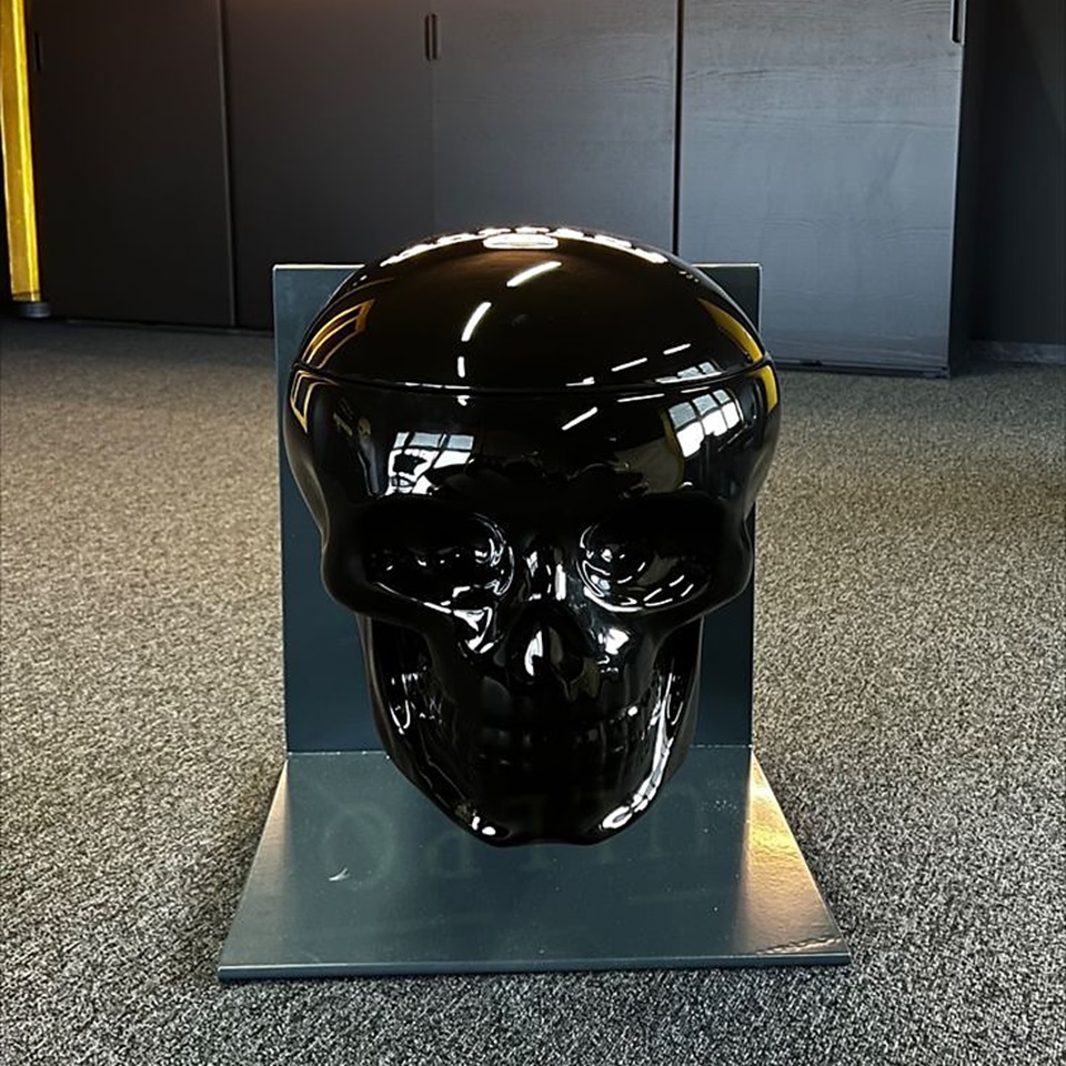 bo-suu-tap-nha-ve-sinh-halloween-halloween-skull-toilet-bon-cau-dau-lau