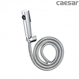 caesar-binh-duong-voi-xit-ve-sinh-caesar-bs308cw